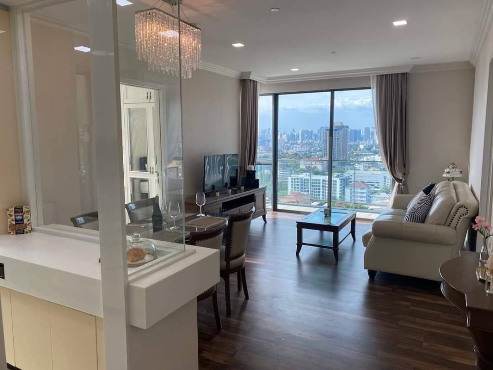 For SaleCondoOnnut, Udomsuk : 🔥🔥Condo 0 meters from Punnawithi BTS, corner room, high floor, beautiful view, wider, not blocked, safe and livable, suitable for those who like privacy. 🏢 Condo The Room Sukhumvit 62, corner room, 2 bedrooms, 2 bathrooms, 19th floor, Building A, area 75.