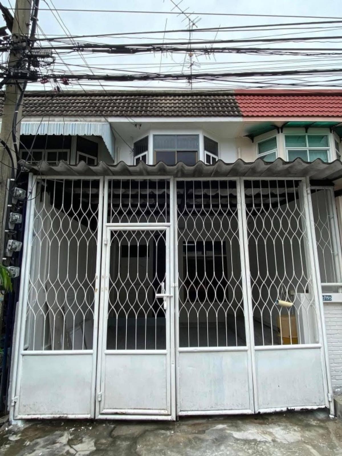 For RentHouseRatchadapisek, Huaikwang, Suttisan : For rent, Village Yu Charoen 542