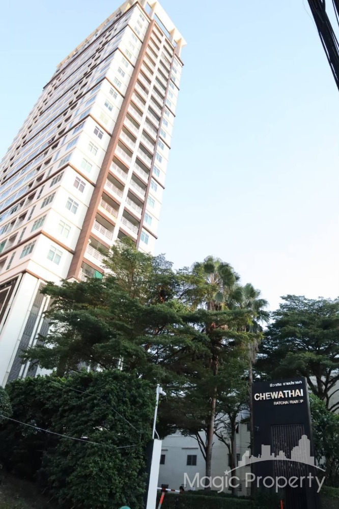 For SaleCondoRatchathewi,Phayathai : 2 Bedrooms For Sale in Chewathai Ratchaprarop Condominium, Ratchathewi, Bangkok