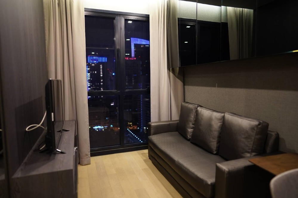 For RentCondoSukhumvit, Asoke, Thonglor : Condo for rent: Ashton Asoke ((BTS Asoke)) MK-02 line @livingbkk