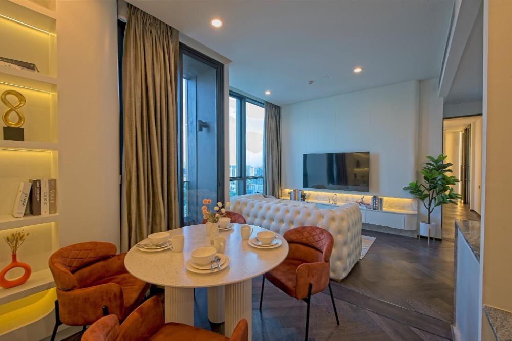 For SaleCondoSukhumvit, Asoke, Thonglor : ♦ Prime location ♦ 20+ floor, 77.00 sq.m. | 2 bedroom 2 bathroom | Near Thonglor BTS Station 1 min, Gateway Ekamai 6 mins, Sukhumvit Hospital 6 mins