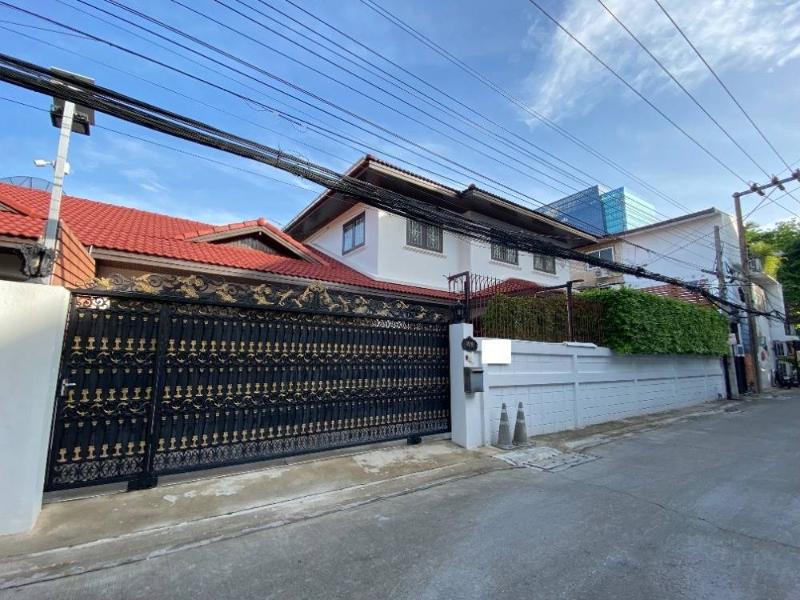 For RentHouseRatchathewi,Phayathai : House For Rent in Phaya Thai ,Bangkok 4 Bedroom 91 sq.wa