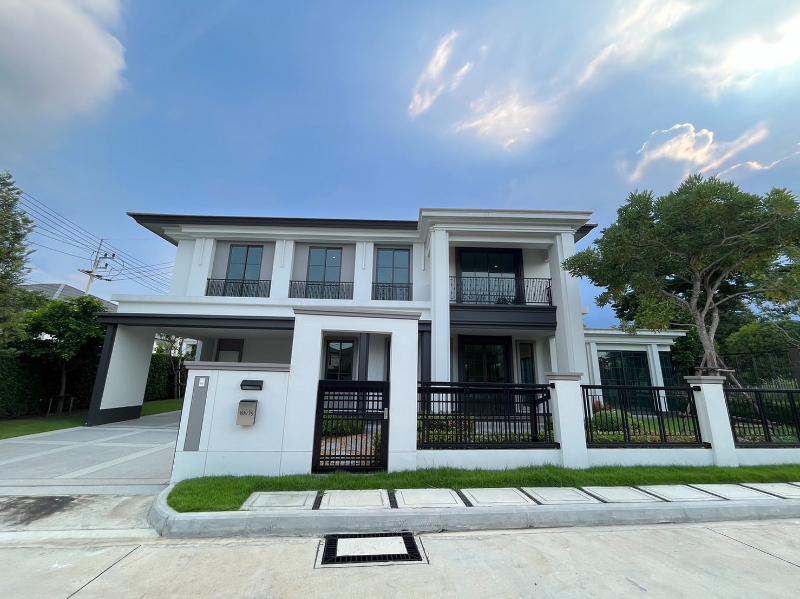 For SaleHousePathum Thani,Rangsit, Thammasat : House For Sale Setthasiri Krungthep-Pathumthani 5 Bedroom Usable area 324 sqm Land size 118.9 sq.wa