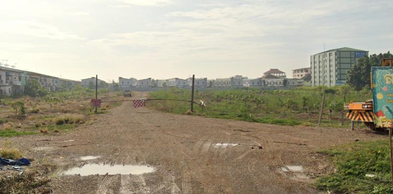 For SaleLandPathum Thani,Rangsit, Thammasat : Land For Sale in Khu Khot ,Lam Luk Ka ,Pathum Thani, Land area 20-1-66 rai