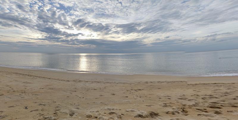 ขายที่ดินภูเก็ต : ที่ดินแปลงสวยหายากติดหาดไม้ขาว มีหาดส่วนตัว 17-3-30.7 ไร่