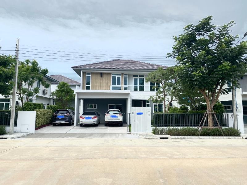 For RentHouseLadkrabang, Suwannaphum Airport : House For Rent Mantana Bangna-Wongwaen Usable area 222 sqm Land size 77 sq.wa