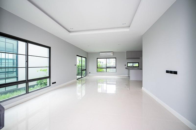 For SaleHousePathum Thani,Rangsit, Thammasat : House For Sale SETTHASIRI Krungthep - Pathumthani 4 Bedroom Usable area 324 sqm Land size 129.62 sq.wa