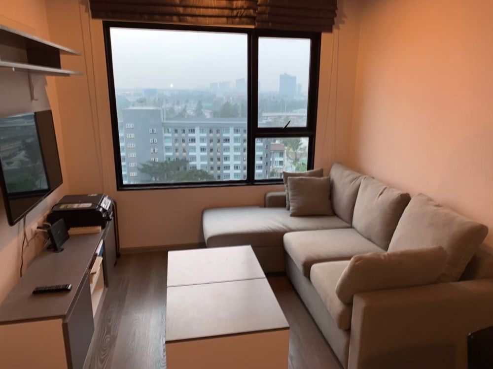 For RentCondoThaphra, Talat Phlu, Wutthakat : For sale/rent: Condo Aspire Sathorn - Taksin (Copper Zone) near BTS Wutthakat, approximately 400 meters.