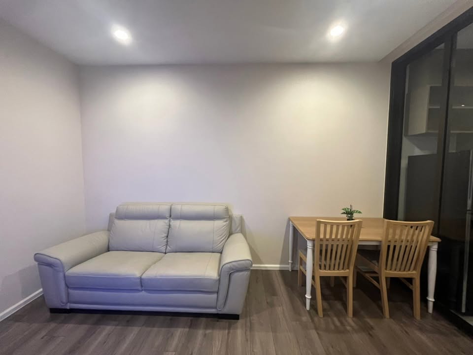 For RentCondoOnnut, Udomsuk : 🛋️🏬 For Rent Whizdom Essence  1Bed, 35 sq.m., Beautiful room, fully furnished.