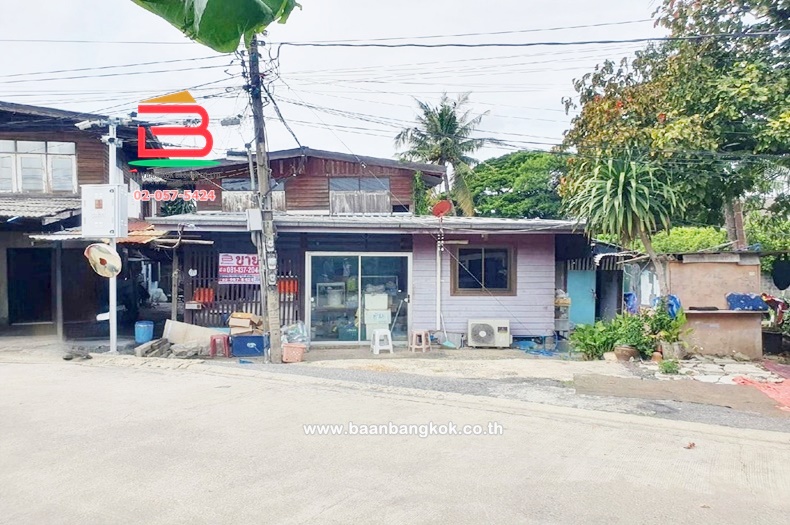 For SaleLandLadkrabang, Suwannaphum Airport : Land with 2-storey house, Chaloem Prakiat Rama 9 Soi 55, area 11.7 sq m., Chaloem Prakiat Rama 9 Road, Prawet District