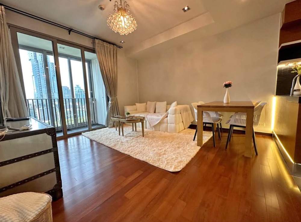 ให้เช่าคอนโดสุขุมวิท อโศก ทองหล่อ : 2 beds 2 baths Flat - ฿60,000.00  💛 Pet Friendly Home in Sukhumvit38 - Thonglor 🌳   -2Bed 2Bath size 75.5 Sq.m. corner 10Floor             -> for rent only 60,000 THB/month🔥  (Call/Whatsapp)   -   0822245765 Ag. Mod