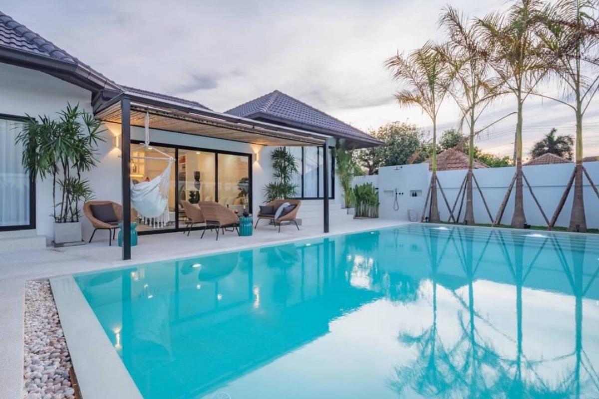 For SaleHousePattaya, Bangsaen, Chonburi : ❤ For sale, a beautiful and luxurious pool villa❤️🔥🔥🔥17,900,000 baht 🔥🔥🔥Tung Klom, Talman, Pattaya📍