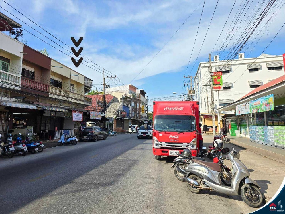 For SaleShophousePhitsanulok : Commercial building for sale, 2.5 floors, on Phraya Suea Road, opposite Mini Big C.