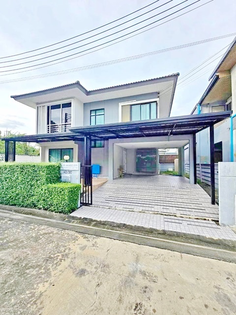 For RentHousePathum Thani,Rangsit, Thammasat : house 3bed 3 bath 63sq.w.250sq.m.Sammakorn MuangEk with furniture electrical appliances built-in