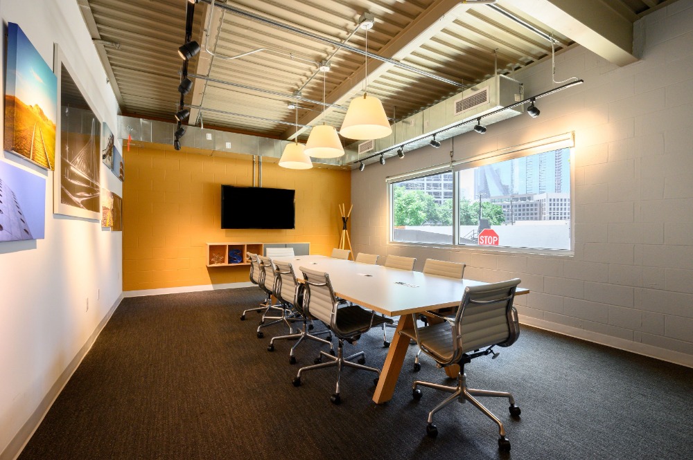 ให้เช่าเชียงใหม่ : Find open plan office space in Spaces The OfficePlus for 10 persons with everything taken care of