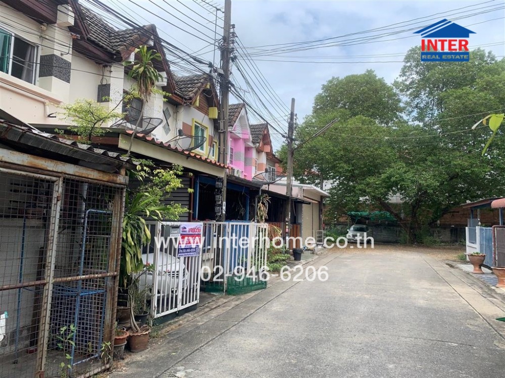 For SaleTownhouseNawamin, Ramindra : 2-storey townhouse, 16 sq m. Townhouse near Fashion Island, Soi Suan Siam 5, Ram Intra Road, Suan Siam Road, Khan Na Yao District, Bangkok