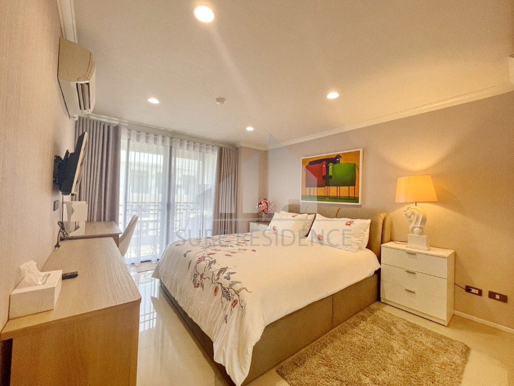 For RentCondoSilom, Saladaeng, Bangrak : 7776😊 For RENT 1 bedroom for rent🚄near BTS Chong Nonsi🏢Pearl Garden Sathorn🔔Area: 68.00 sq m.💲Rent: 37,000฿📞O99-5919653,065-9423251✅LineID:@sureresidence