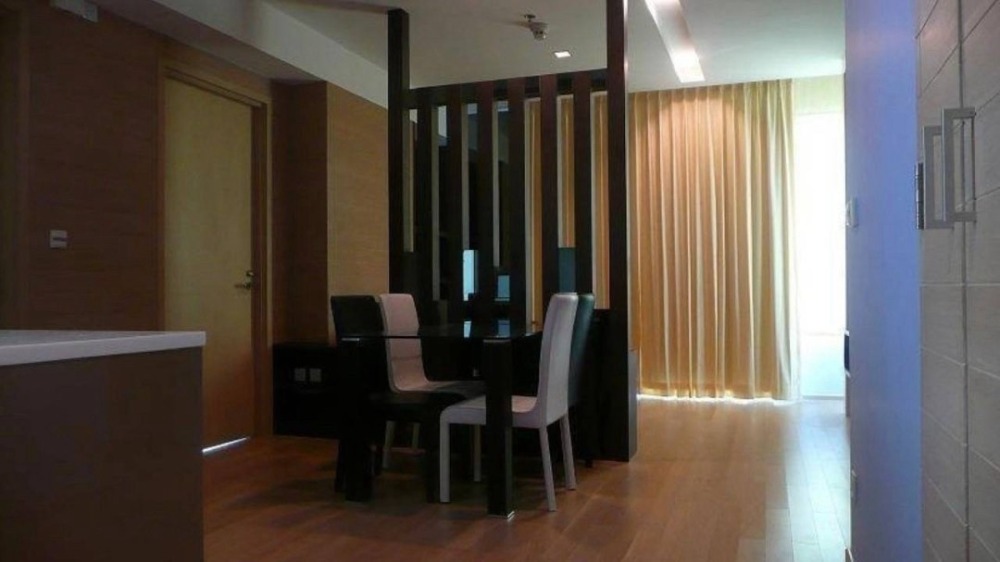 For RentCondoSukhumvit, Asoke, Thonglor : Urgent! Condo for rent Siri at Sukhumvit 2 bedrooms 80 sq m. at a special price.