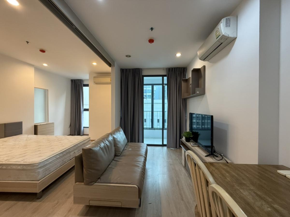 For RentCondoSiam Paragon ,Chulalongkorn,Samyan : For Rent!! Ideo Q Chula - Samyan Rent Price!! 22,000฿ per month❤️‍🔥1 Bedroom 1 Bathroom size 33 sq.m. Contract Aomam (agent) Tel./Line id : 0955871692 WhatsApp : +66 95 587 1692