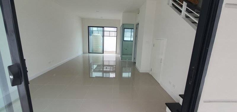 For RentTownhousePattanakan, Srinakarin : 🏡 Townhome for rent Patio Srinakarin - Rama 9 🏡