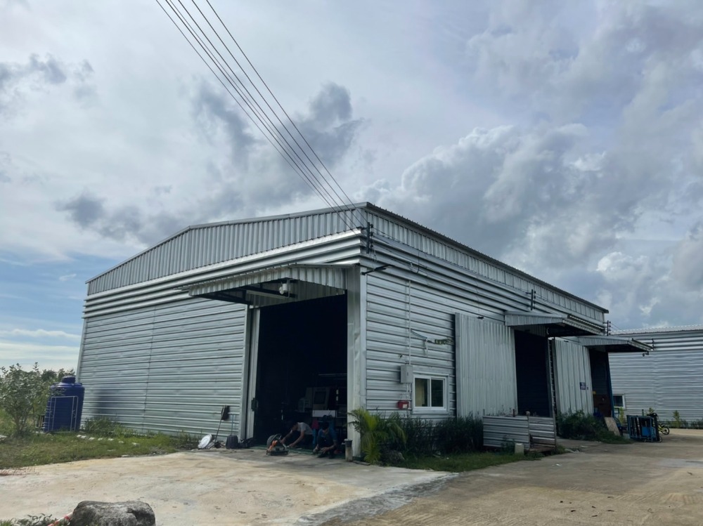 For RentWarehousePattaya, Bangsaen, Chonburi : Warehouse for rent, area 100 sq.m