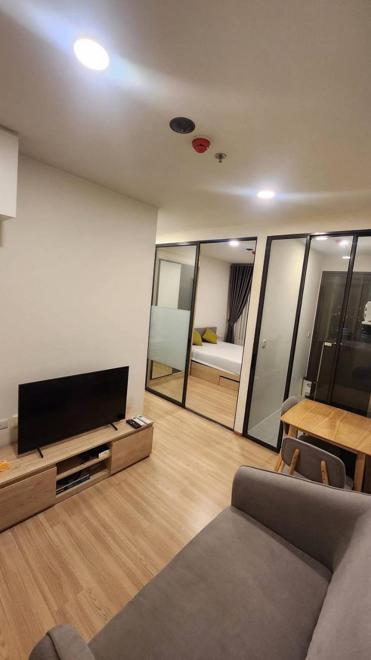 For RentCondoKasetsart, Ratchayothin : Condo for rent, Chivathai Kaset Nawamin, 13,000 baht, size 28 sq m., 14th floor, fully furnished, ready to move in