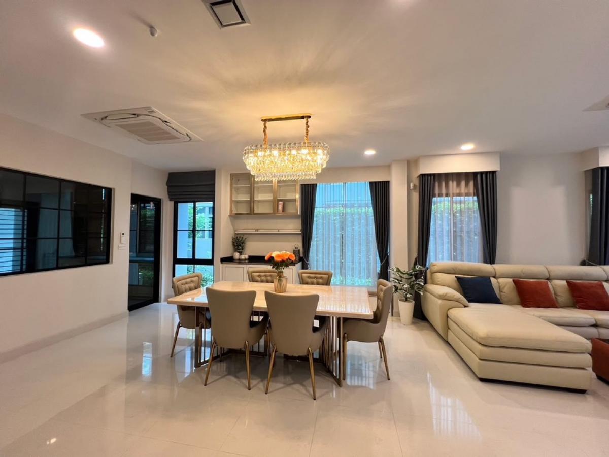 For RentHousePattanakan, Srinakarin : Luxury single house for rent 🔥 Nantawan Rama 9 🔥 2 floors 🔥 107 sq m 🔥 302 sq m 🔥 4 Bed 🔥 R1312