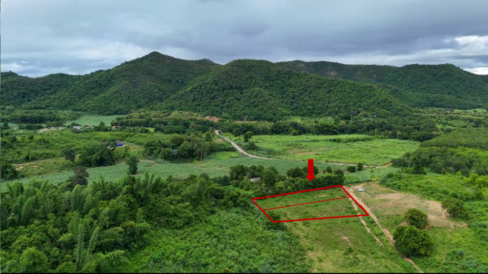 For SaleLandCha-am Phetchaburi : 🔥Urgent sale, cheap sale.. ‼️Empty land with a beautiful view, surrounded by mountains on all sides, near Bangkok, Nong Ya Plong, Phetchaburi ✅Only a thousand baht/square wa