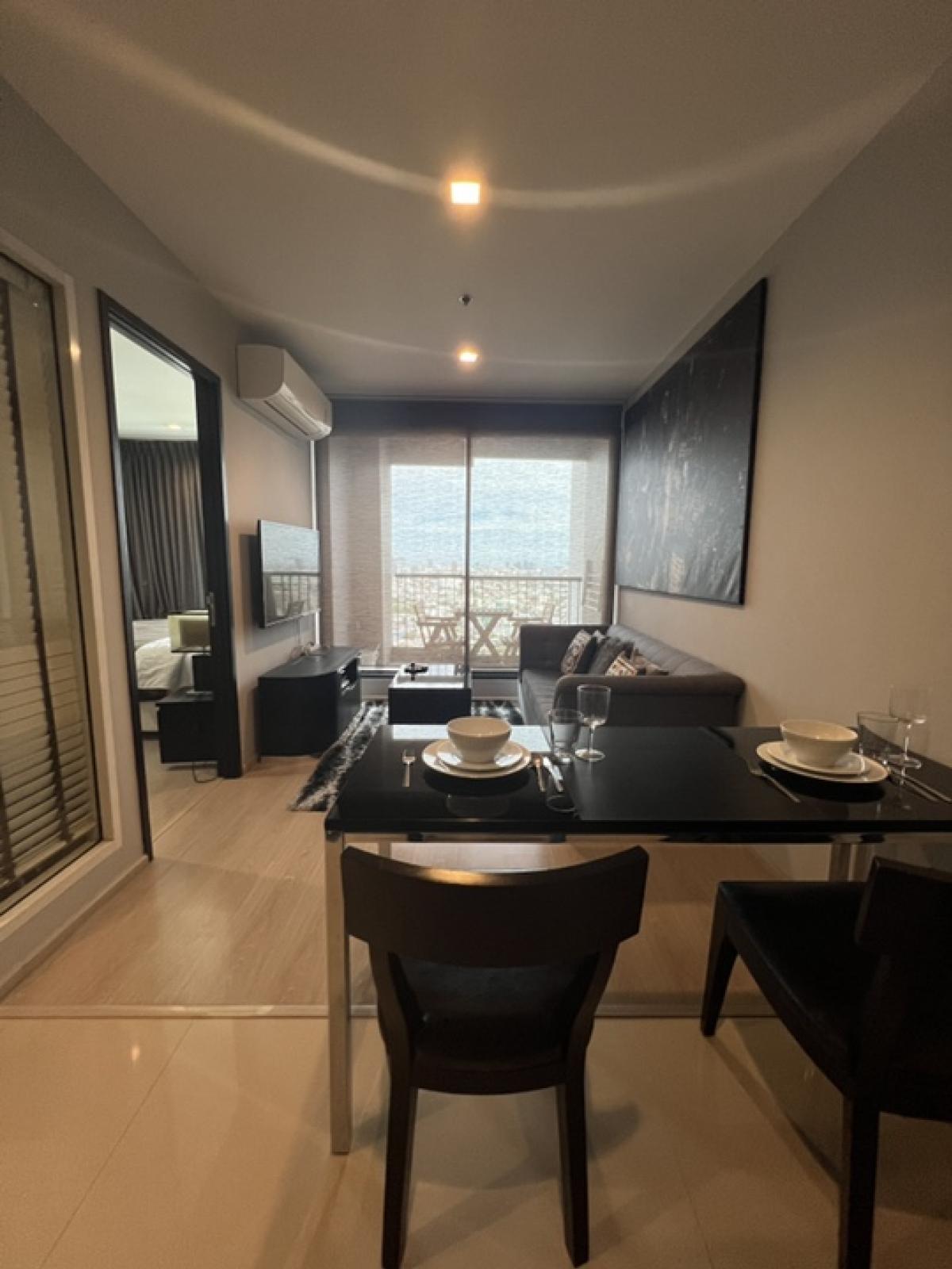 For RentCondoOnnut, Udomsuk : Condo next to BTS Phra Khanong, Rhythm 44/1