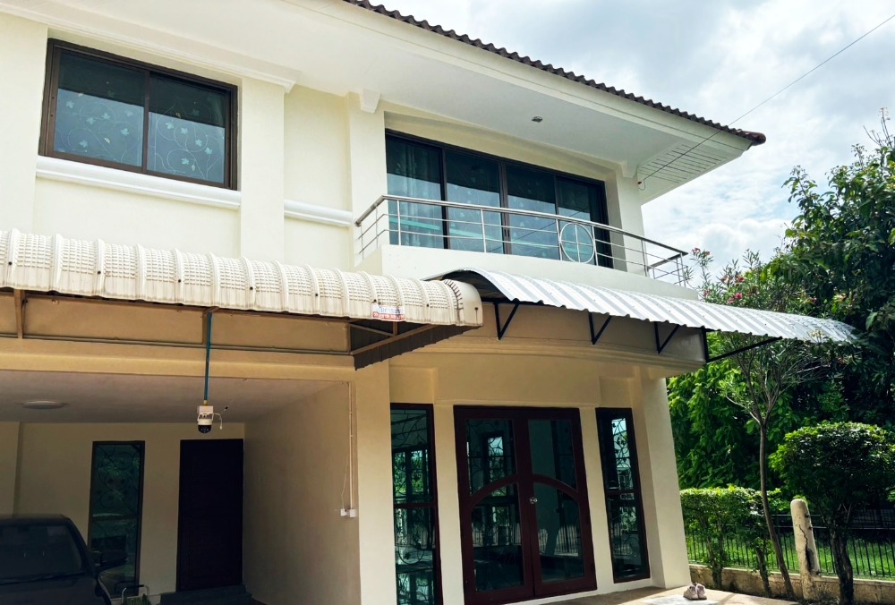 For RentHousePathum Thani,Rangsit, Thammasat : Single house for rent, Supalai Buri Rangsit, Khlong Si, newly renovated house