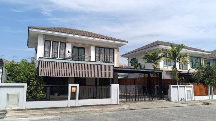 For RentHousePathum Thani,Rangsit, Thammasat : Single house for rent, I-Leaf Park, Wongwaen - Rangsit Khlong 4, near Lotus Rangsit Nakhon Nayok Khlong 4, only 6 minutes.