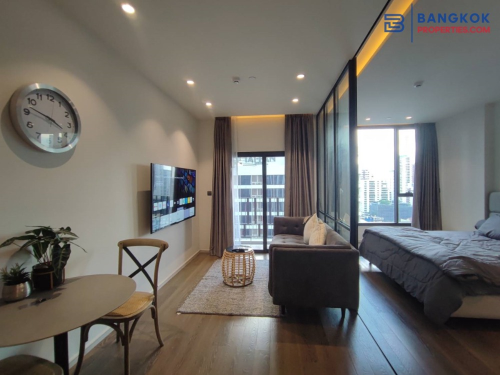 For RentCondoSukhumvit, Asoke, Thonglor : MUNIQ Sukhumvit 23 is a modern luxury condominium