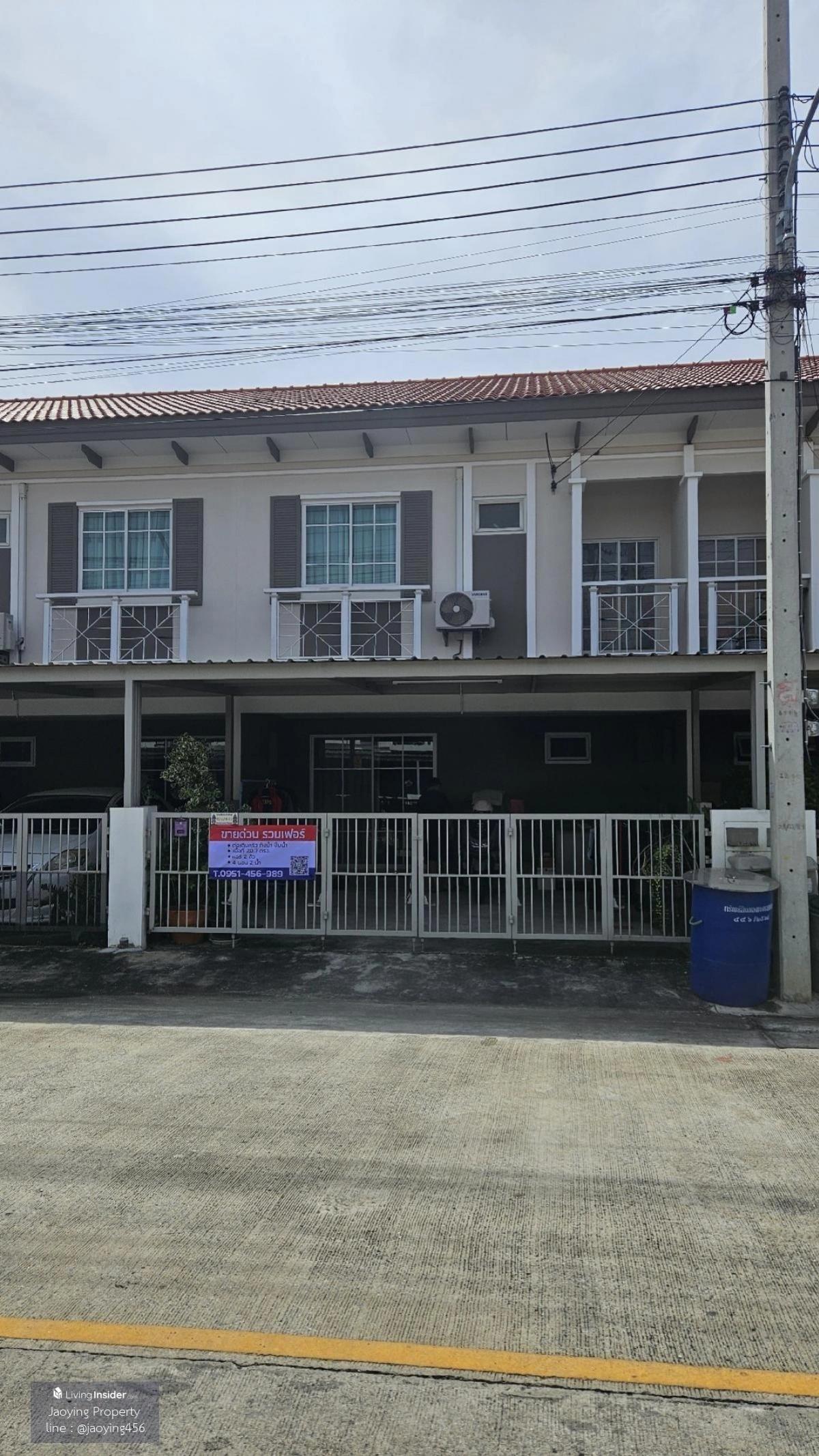 For RentHousePathum Thani,Rangsit, Thammasat : Townhouse For Rent with Furniture