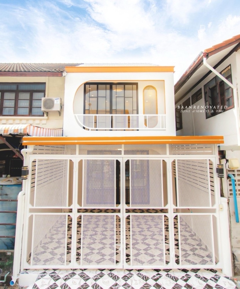 For SaleHouseKaset Nawamin,Ladplakao : 🏡 Townhouse for Sale: 2-Storey Renovated Home in Thanasin Village – Nawamin 68 🏡