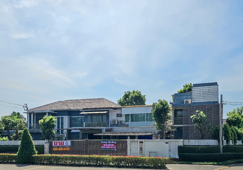 For SaleHouseLadkrabang, Suwannaphum Airport : Luxury house, Perfect Masterpiece Rama 9, large single house, cheap price, near The Nine Rama 9, near Suvarnabhumi