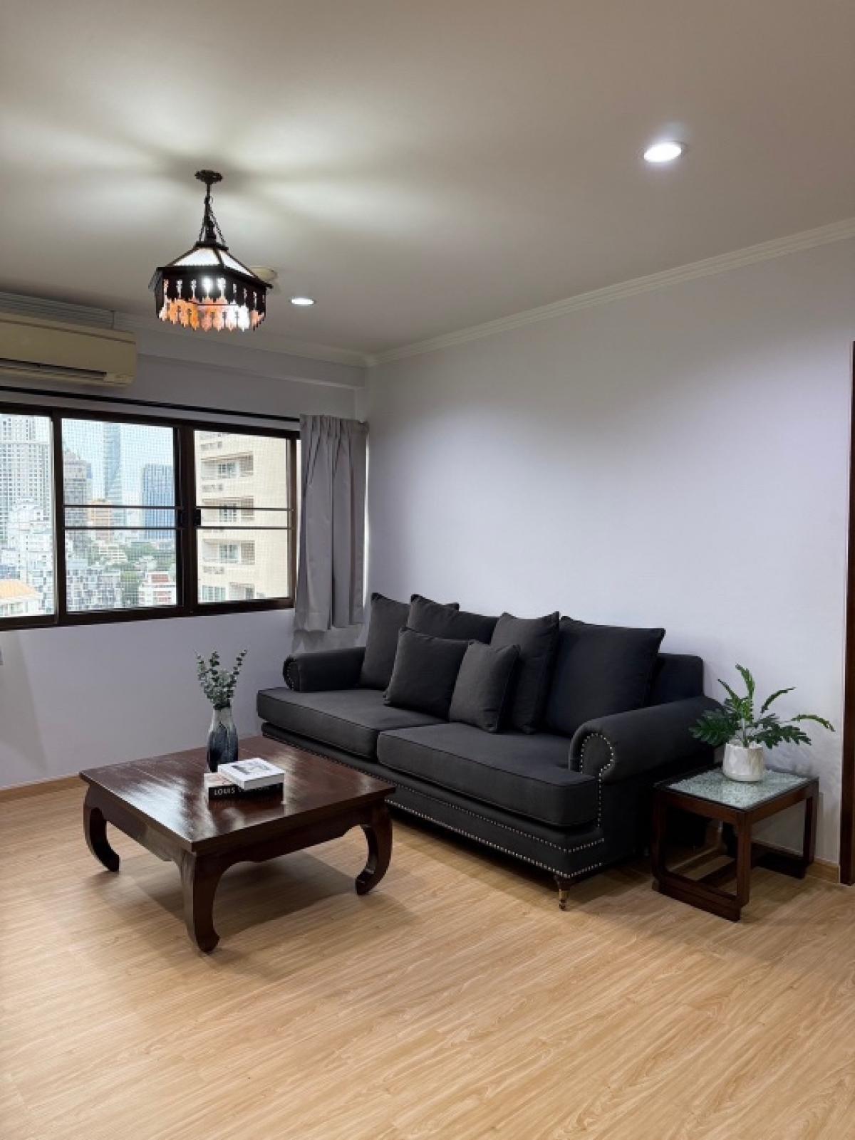 For SaleCondoSukhumvit, Asoke, Thonglor : ✨ 👍For sale at reasonable and worth price for living or investing, corner unit near BTS Nana, NIST International school, Benjakitti park