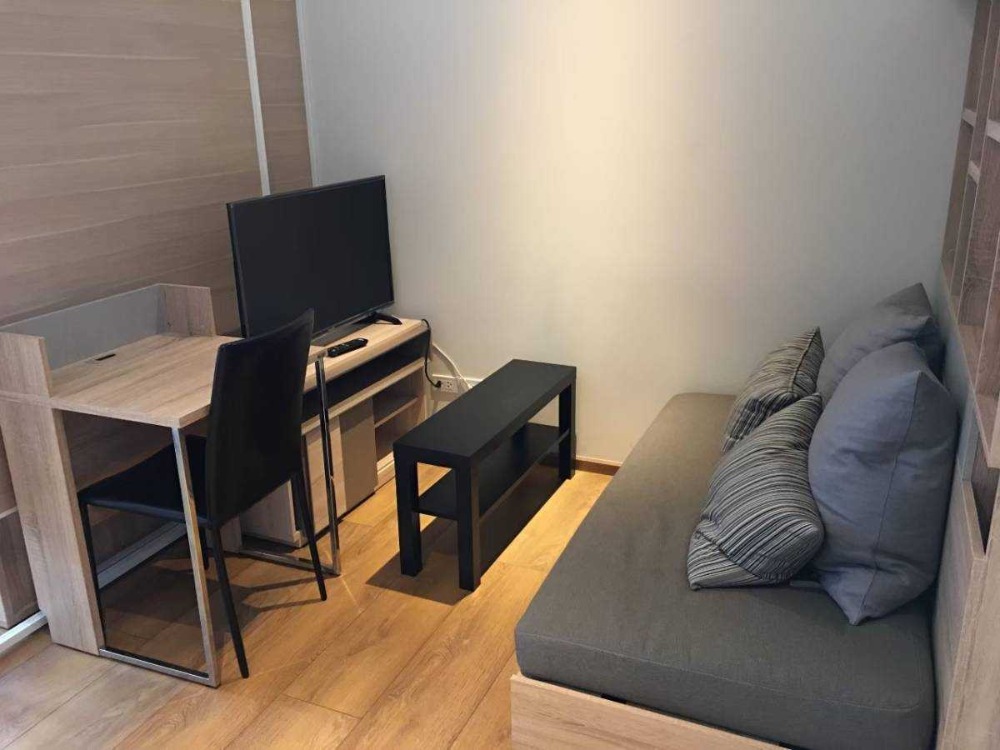 For RentCondoSukhumvit, Asoke, Thonglor : Park 24 is vacant and ready to move in. Hurry, come quickly, go quickly because the price is very good. Close to the BTS, convenient.