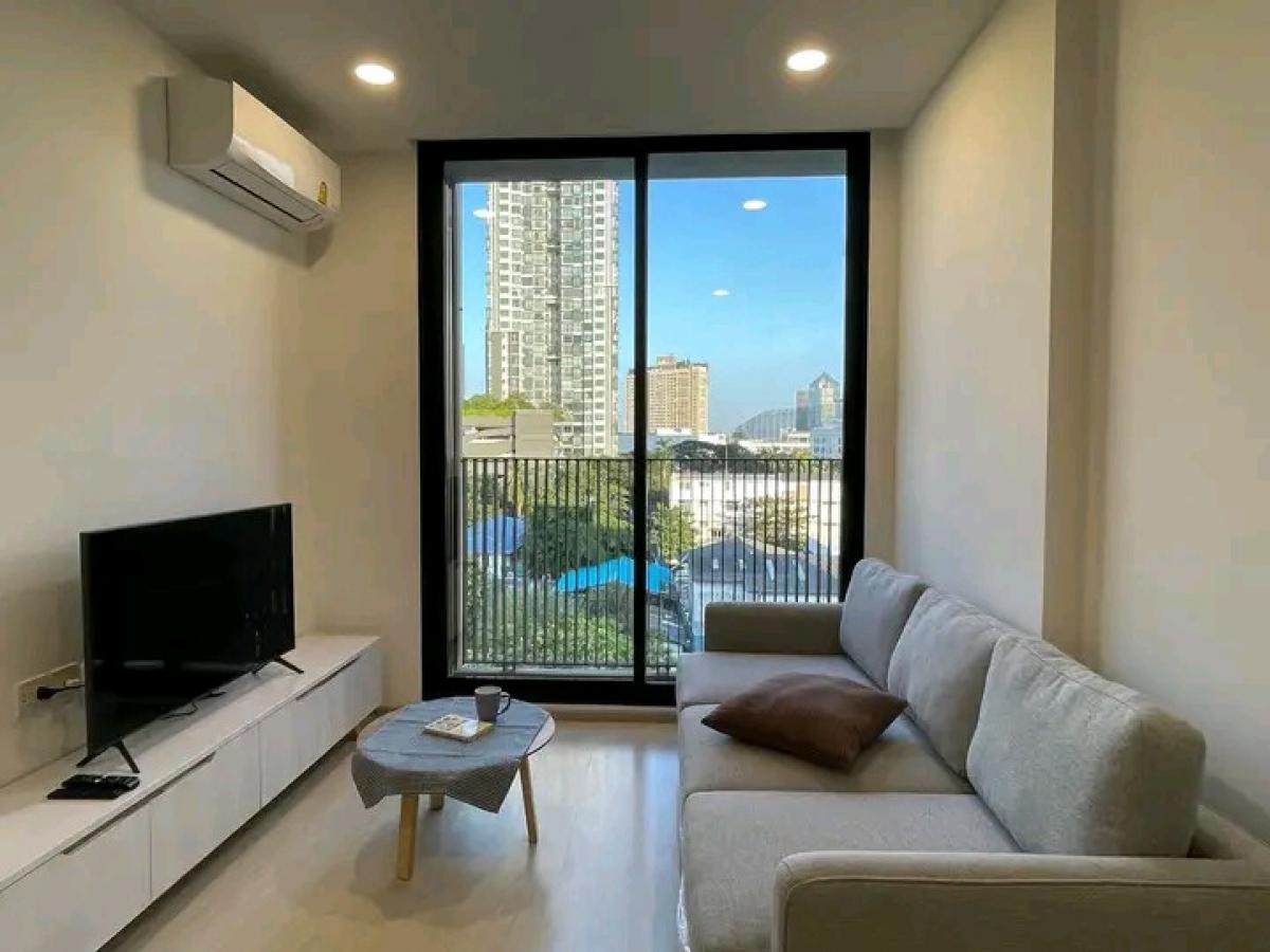 ให้เช่าคอนโดสุขุมวิท อโศก ทองหล่อ : 🔥👑🏰NOBLE AMBIENCE SUKHUMVIT 42 🏰Type:  1 bed 1 bath👑 (Corner room) 👑🏆42 Sqm. / Floor 7 👑🎆Line: miragecondo