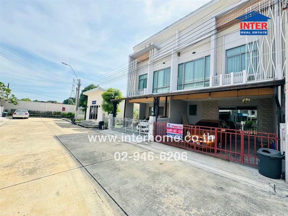 ขายทาวน์เฮ้าส์/ทาวน์โฮมลาดกระบัง สุวรรณภูมิ : ทาวน์เฮ้าส์ 2 ชั้น 19.7 ตร.ว. หมู่บ้านเดอะเมทโทร พระราม 9-กรุงเทพกรีฑา ซอยราษฎร์พัฒนา15 แยก1 ถนนรามคำแหง ถนนร่มเกล้า เขตสะพานสูง กรุงเทพมหานคร