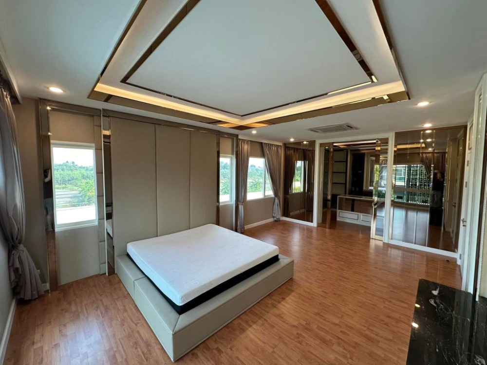 For RentHousePinklao, Charansanitwong : 🔴120,000฿🔴🏘🏠 Single house, The Grand Pinklao ✅ Beautiful house, good location, near the shopping mall 🎉🎉 Happy to serve 🙏 Interested, please contact 𝙇𝙄𝙉𝙀 (very fast response): 📱 Property code 6712-1601 📱: Line ID: @bbcondo88