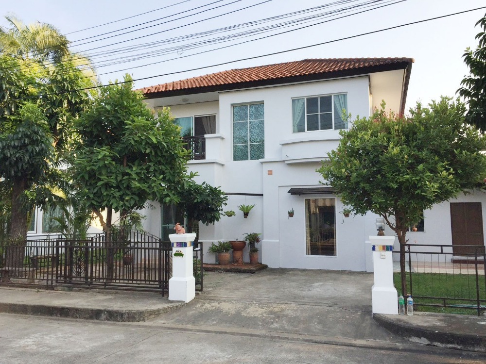 For RentHouseChiang Mai : Beautiful house in a project for rent, 16,000 baht per month, only 5 minutes from Tonkla School, No.11H075