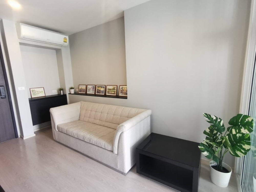 For RentCondoOnnut, Udomsuk : Beautiful room, very good price! 1 bedroom, 1 bathroom, 45 sq m, high floor, beautiful view, has bathtub, ready for rent, very good location.