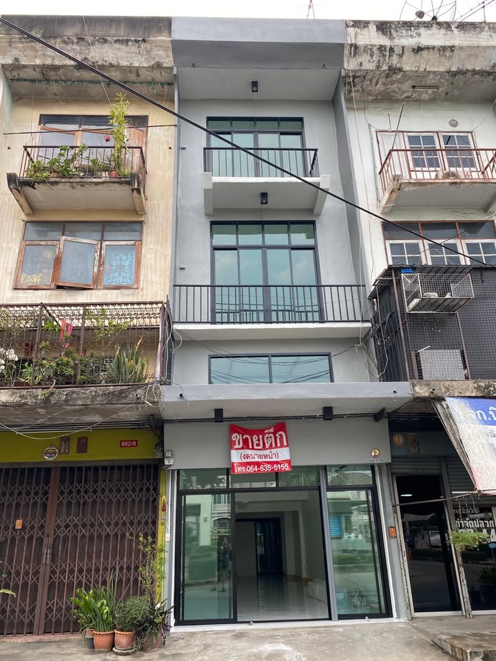 For SaleShophouseKasetsart, Ratchayothin : Shophouse for sale, Soi Phahonyothin 34, Senanikhom