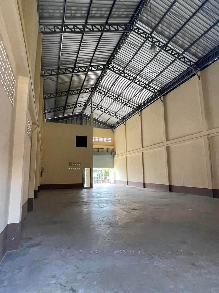 For RentFactoryNonthaburi, Bang Yai, Bangbuathong : Warehouse/factory for rent with 2-story office (2 bedrooms, 2 bathrooms - house) Khlong Khoi #Pak Kret Nonthaburi