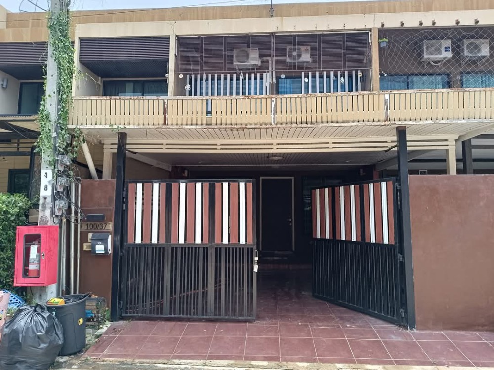 For SaleTownhouseSeri Thai, Ramkhamhaeng Nida : Townhome Urbano Ramkhamhaeng 94 / 3 Bedrooms (FOR SALE), Urbano Ramkhamhaeng 94 / Townhome 3 Bedrooms (FOR SALE) JANG267