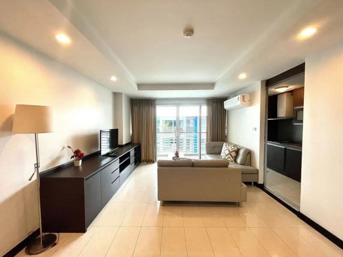 ให้เช่าคอนโดสุขุมวิท อโศก ทองหล่อ : “ 108SQM 2BEDROOMS CONDOMINIUM WALKABLE TO EKKAMAI BTS “