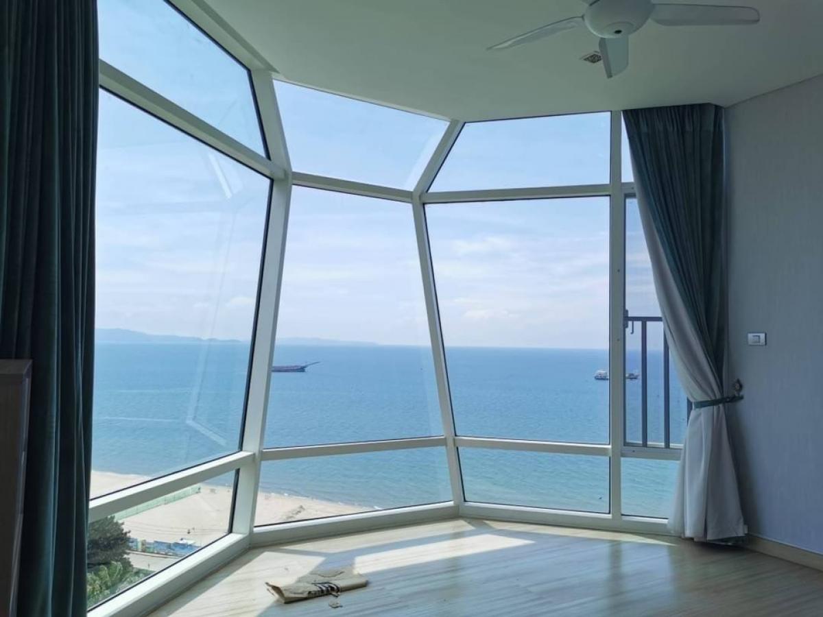 ให้เช่าคอนโดพัทยา บางแสน ชลบุรี สัตหีบ : 3 Bedroom Beachfront condo with jacuzzi!