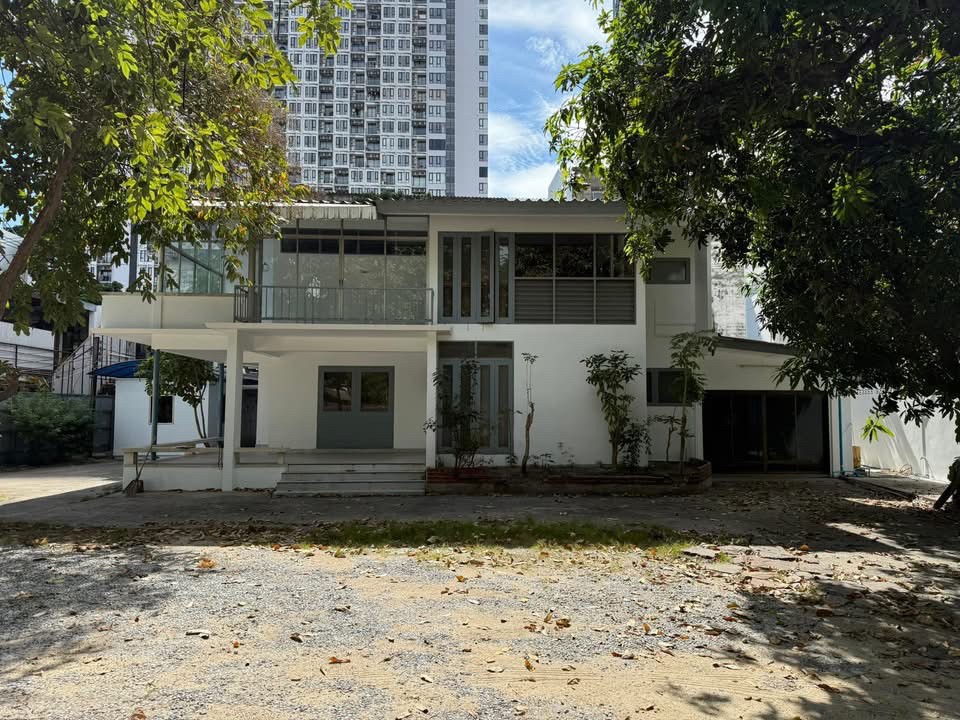 For RentHouseSukhumvit, Asoke, Thonglor : ♦ For Rent ♦ 2-Story Detached House, 250.00 sq.w., 500.00 sq.m. | 3 Bedrooms, 3 Bathrooms