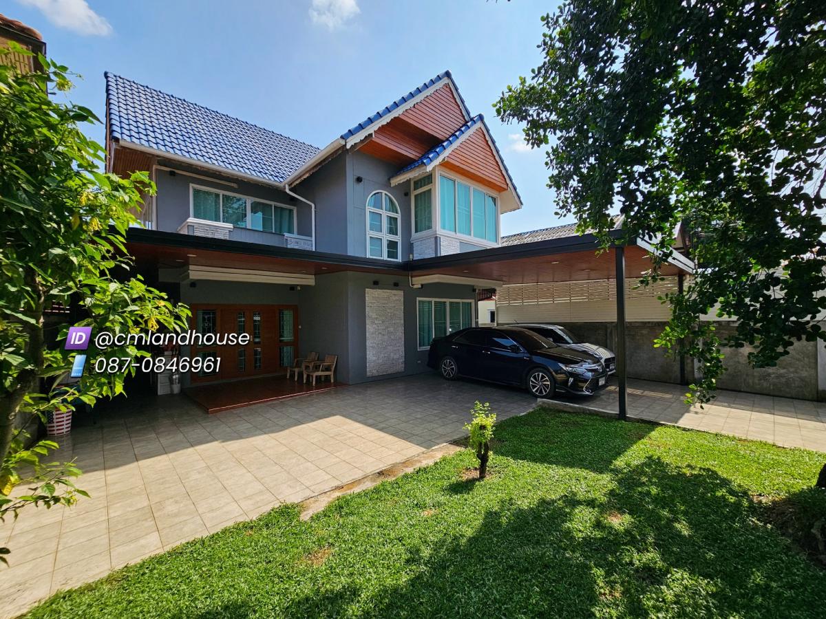 For SaleHouseChiang Mai : House in the heart of Chiang Mai city, 100 meters from Walking Street, Muang District, near Chiang Mai Gate Market, near the moat, near the airport, only 2.5 km.