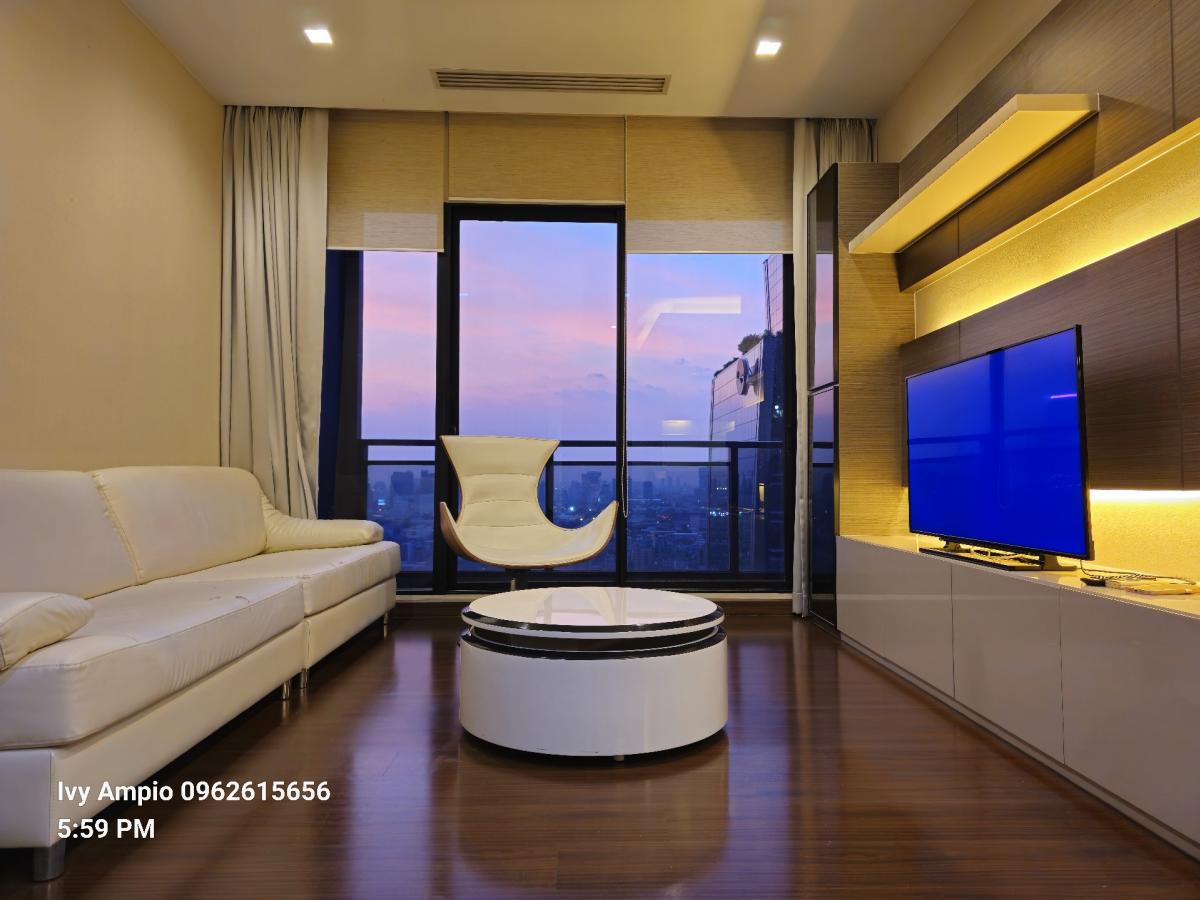 For RentCondoRatchadapisek, Huaikwang, Suttisan : Ivy Ampio Condo f or RENT ให้เช่า ** @59,000บาท/month Call 096-2615656 ห้องกว้างมาก 78 ตรม. 2 นอน 2 น้ำ เฟอร์ครบ พร้อมอยู่ Location : Huaikwang -Ratchada - Rama9 Rental Price : 59,000 Baht/Month Condominium near MRT : Thai culture Station Condo